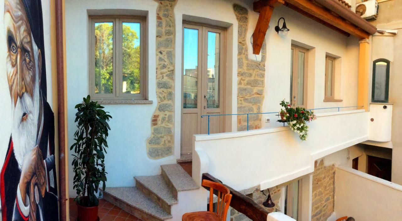 B&B Pascal House Nuoro_Iun E5016 Nuoro  Bagian luar foto
